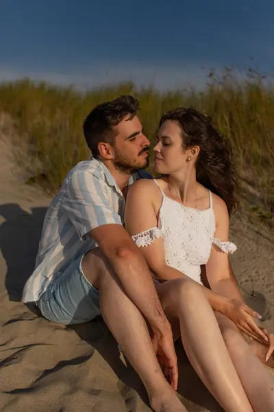 Engagement photoshoot in Aveiro by Isilda Murteira