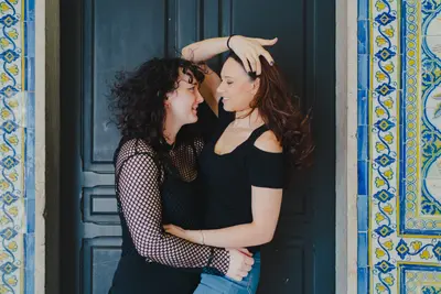 Couples photoshoot in Cascais by Denis Erroyaux