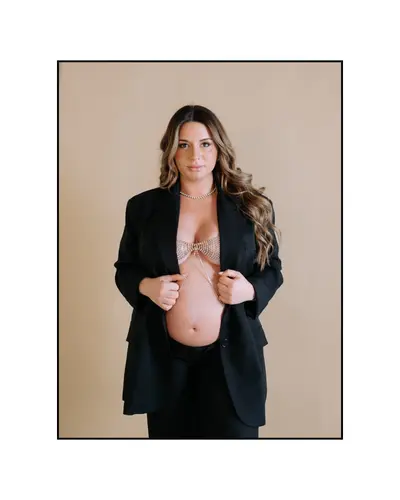 Maternity photoshoot in Porto by Pedro Moreira