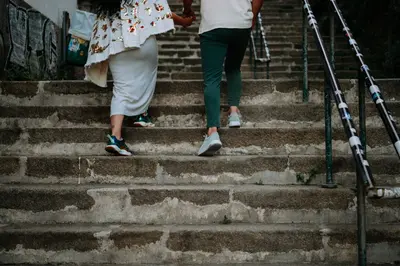 Engagement photoshoot in Porto by Pedro Moreira
