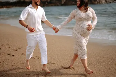 Maternity photoshoot in Porto by Pedro Moreira