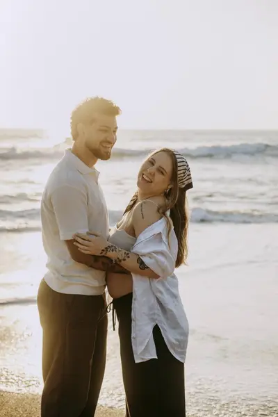 Maternity photoshoot in Porto by Giovana Sioli