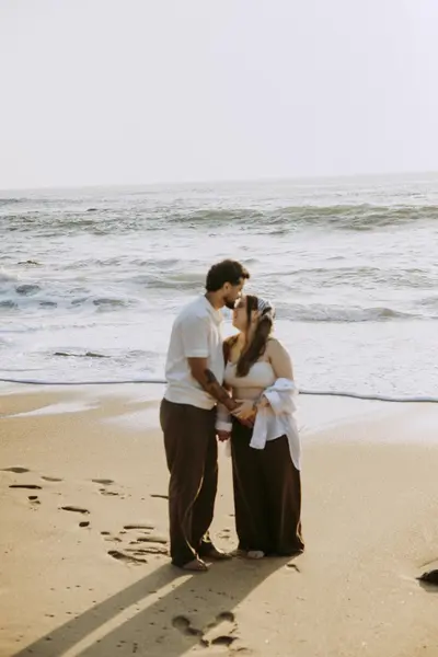 Maternity photoshoot in Porto by Giovana Sioli