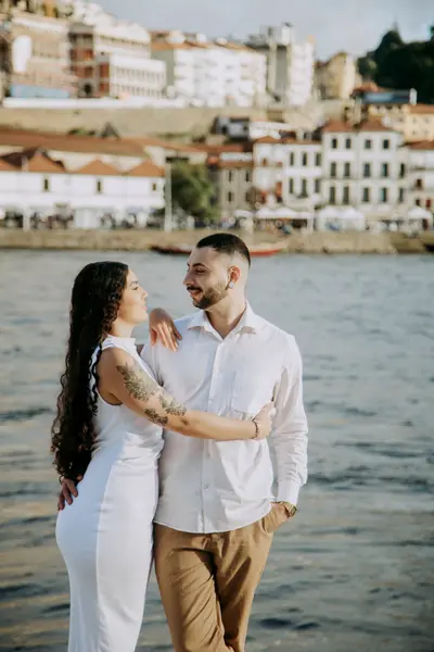 Couples photoshoot in Porto by Giovana Sioli