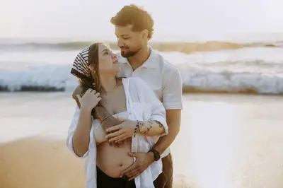 Maternity photoshoot in Porto by Giovana Sioli