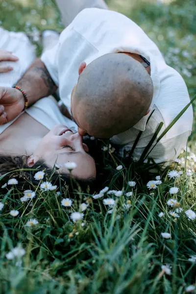 Maternity photoshoot in Porto by Giovana Sioli