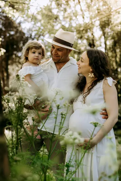 Family photoshoot in Porto by Giovana Sioli