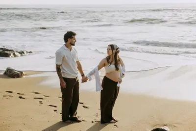 Maternity photoshoot in Porto by Giovana Sioli