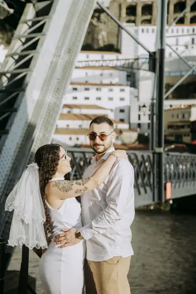 Couples photoshoot in Porto by Giovana Sioli