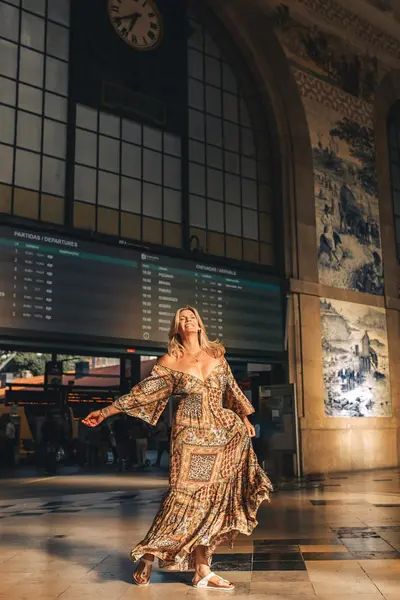 Solo Portrait photoshoot in Porto by Chris Batista