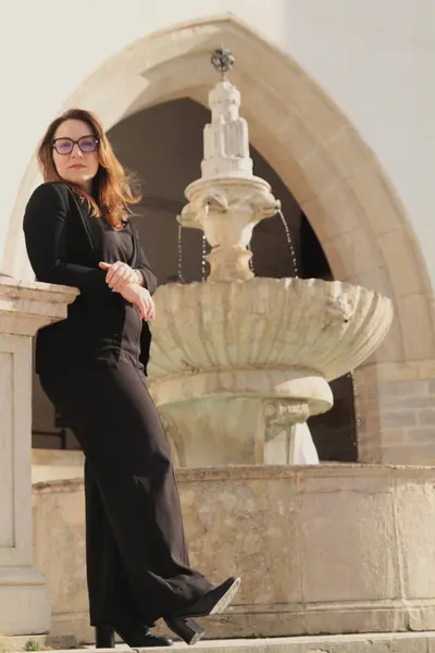 Solo Portrait photoshoot in Sintra by Tatiana Ostrower