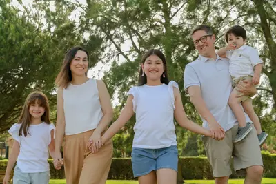 Family photoshoot in Cascais by Tatiana Ostrower