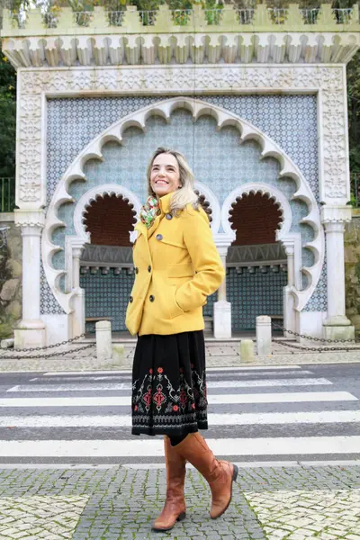 Solo Portrait photoshoot in Sintra by Tatiana Ostrower