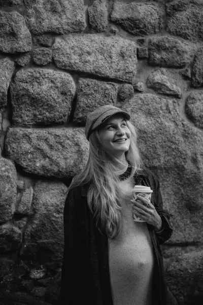 Maternity photoshoot in Porto by Kristina Brazhnikova