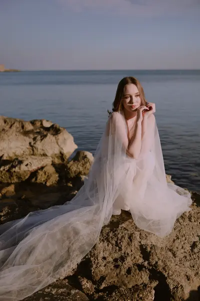 Solo Portrait photoshoot in Lisbon by Nadiya Kharytonenko