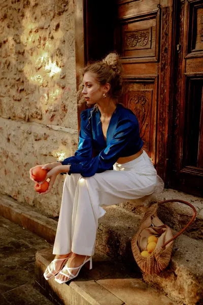 Solo Portrait photoshoot in Lisbon by Nadiya Kharytonenko