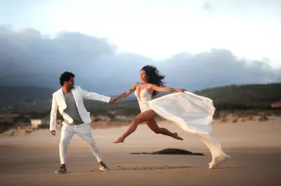 Engagement photoshoot in Porto by Maria Malko