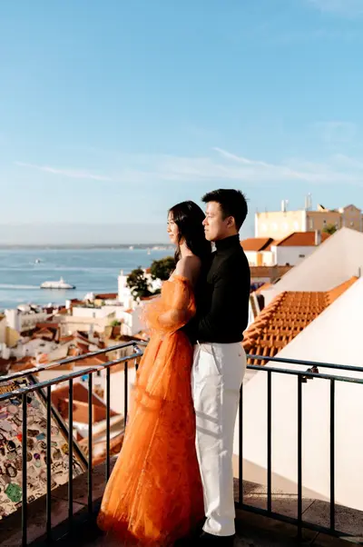 Engagement photoshoot in Lisbon by Maria Malko