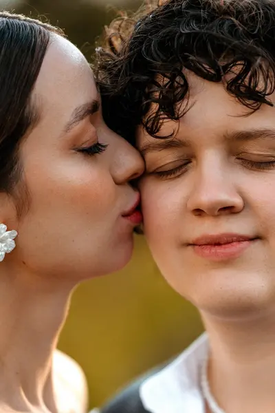 Wedding photoshoot in Sintra by Maria Malko