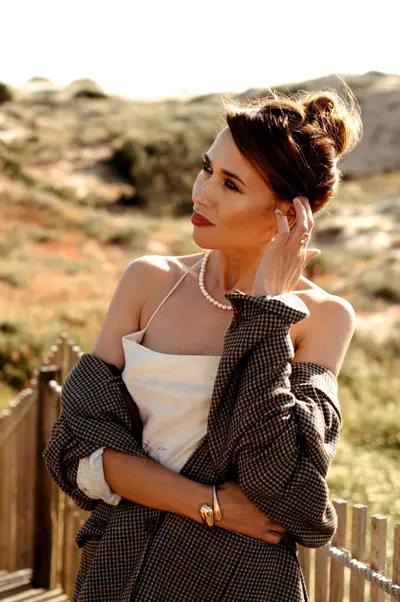 Solo Portrait photoshoot in Costa da Caparica by Maria Malko