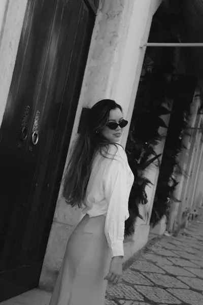 Solo Portrait photoshoot in Lisbon by Marilia Pierro