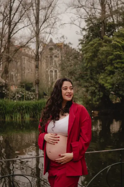 Solo Portrait photoshoot in Óbidos by Marilia Pierro