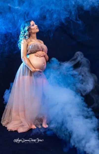 Maternity photoshoot in Azores by Jose Santos