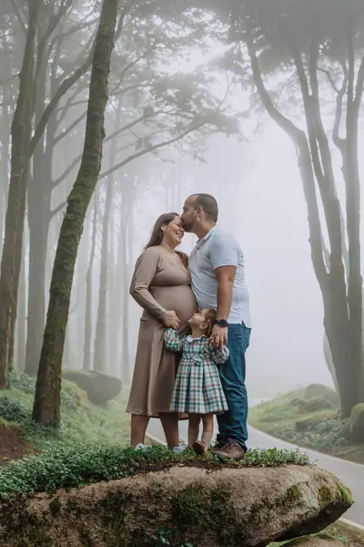 Maternity photoshoot in Sintra by Monica Rodrigues