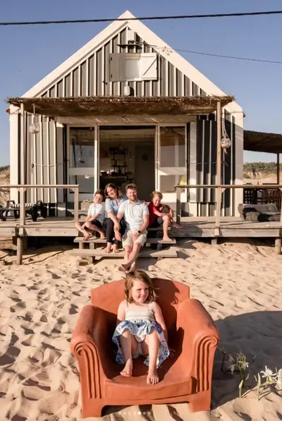 Family photoshoot in Costa da Caparica by Sophie Bellmann