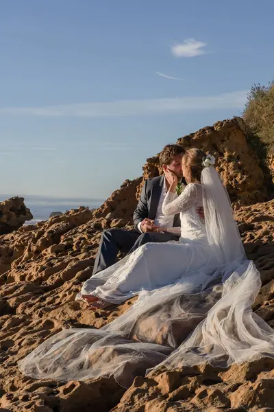 Wedding photoshoot in Ericeira by Sophie Bellmann