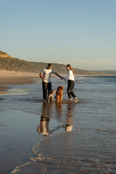 Family photoshoot in Costa da Caparica by Sophie Bellmann