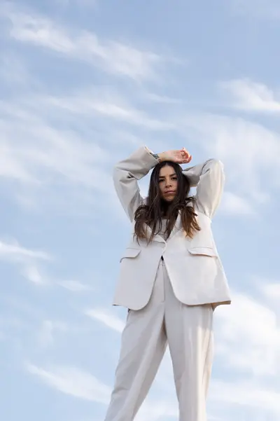 Solo Portrait photoshoot in Costa da Caparica by Sophie Bellmann
