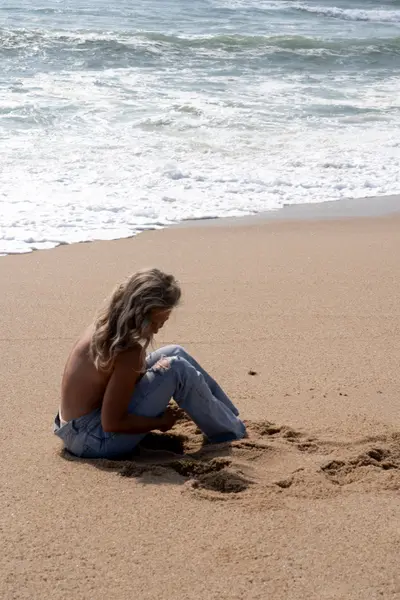 Solo Portrait photoshoot in Sintra by Sophie Bellmann