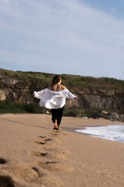 Solo Portrait photoshoot in Sintra by Sophie Bellmann