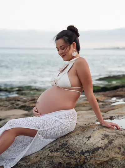 Maternity photoshoot in Cascais by Alexandru Achitei