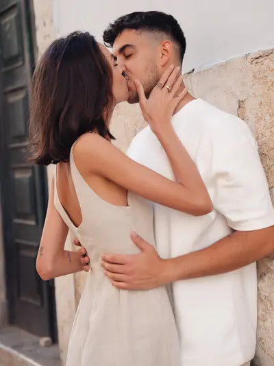 Couples photoshoot in Lisbon by Alexandru Achitei