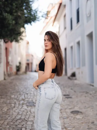 Solo Portrait photoshoot in Cascais by Alexandru Achitei