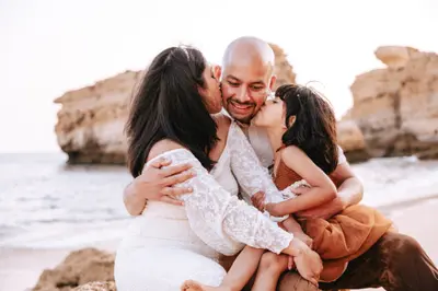 Family photoshoot in Albufeira by Isa Mestre