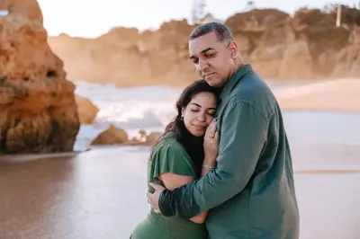 Couples photoshoot in Algarve by Isa Mestre