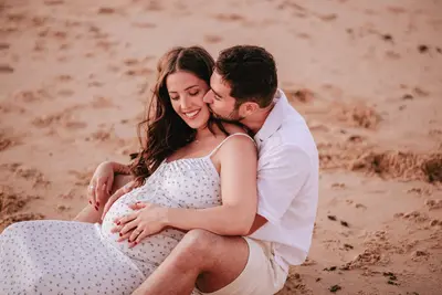 Maternity photoshoot in Albufeira by Isa Mestre