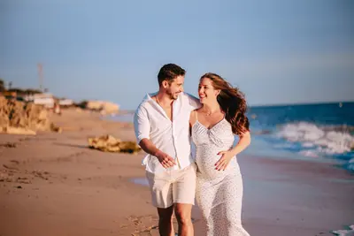 Maternity photoshoot in Albufeira by Isa Mestre