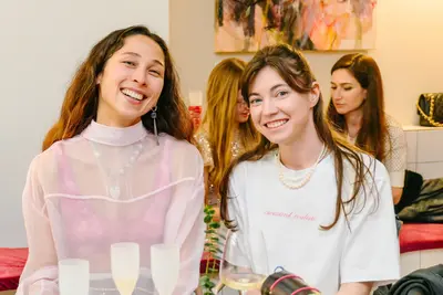 Friends Trip photoshoot in Lisbon by Elena Lialina