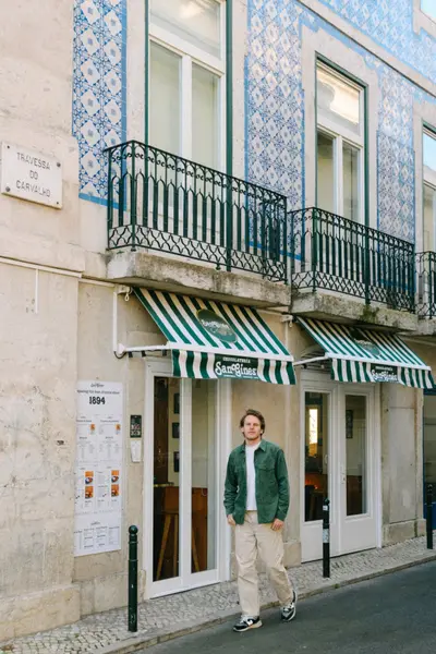 Solo Portrait photoshoot in Lisbon by Elena Lialina