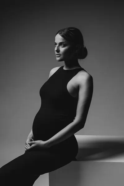 Maternity photoshoot by J Grilo