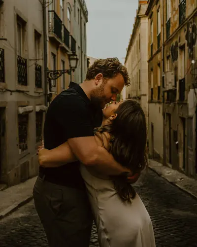 Engagement photoshoot in Lisbon by Patrícia Nunes