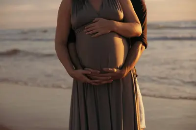 Maternity photoshoot in Costa da Caparica by Aleksandra