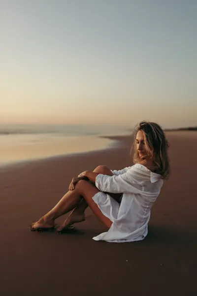 Solo Portrait photoshoot in Costa da Caparica by Aleksandra