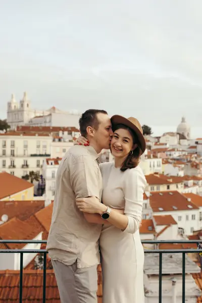 Couples photoshoot in Lisbon by Aleksandra