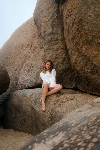 Solo Portrait photoshoot in Porto by Elena Khrupina