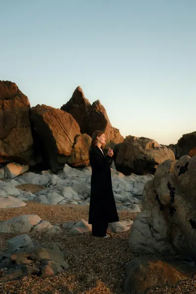 Solo Portrait photoshoot in Porto by Elena Khrupina